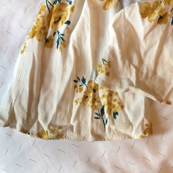 Forever 21 White Floral Pattern Pant Jumpsuit - Picture 5 of 6